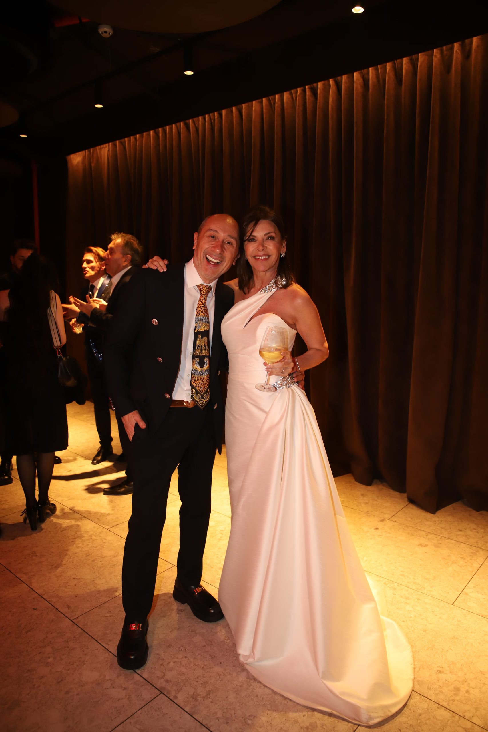 Claudio Cosano acompañó a Fabiana Araujo y Marcelo Dimini en la celebración de su boda (Crédito: RSFOTOS)