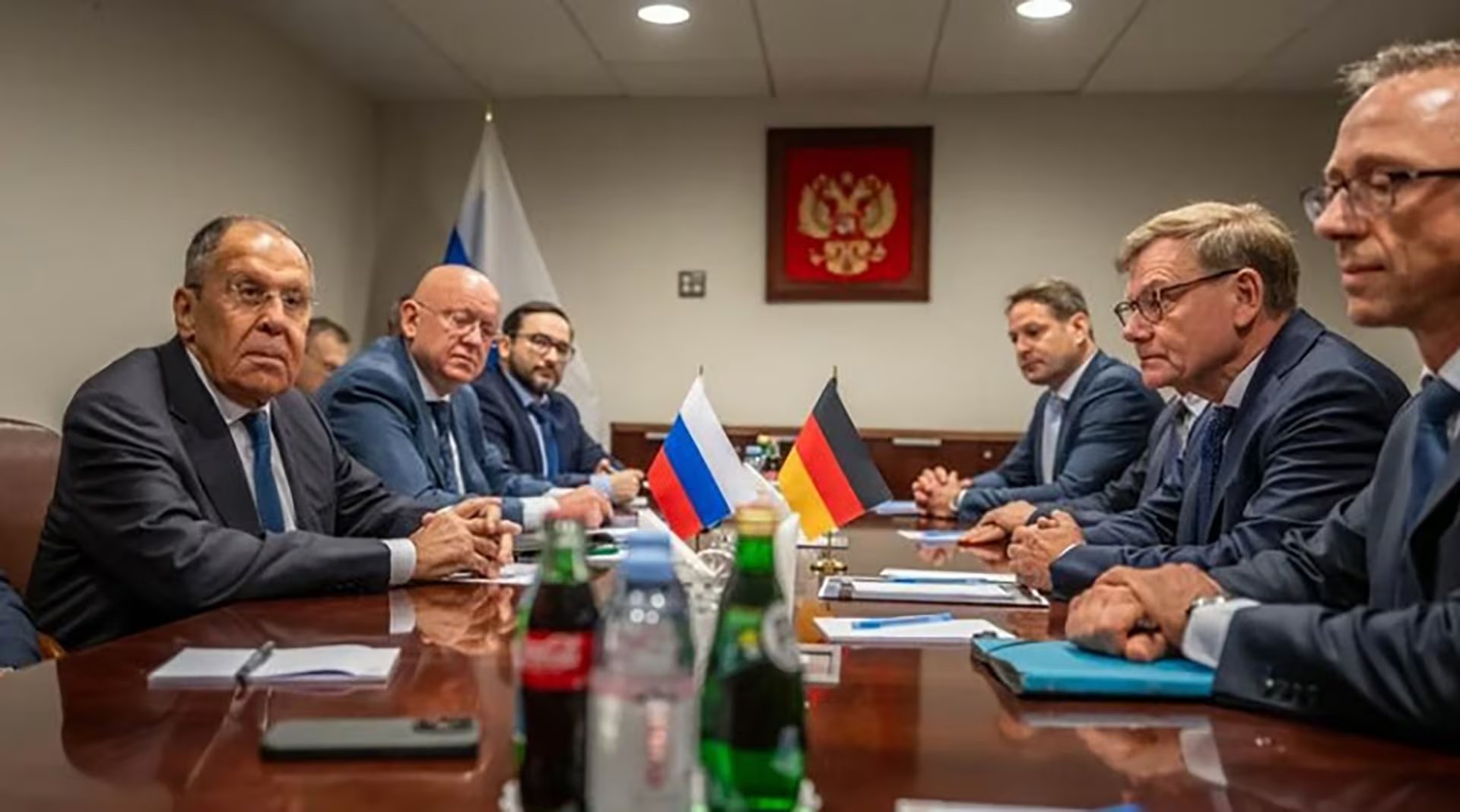 Lavrov mantuvo una reunión en Nueva York con su par alemán Johann Wadephul (AFP)