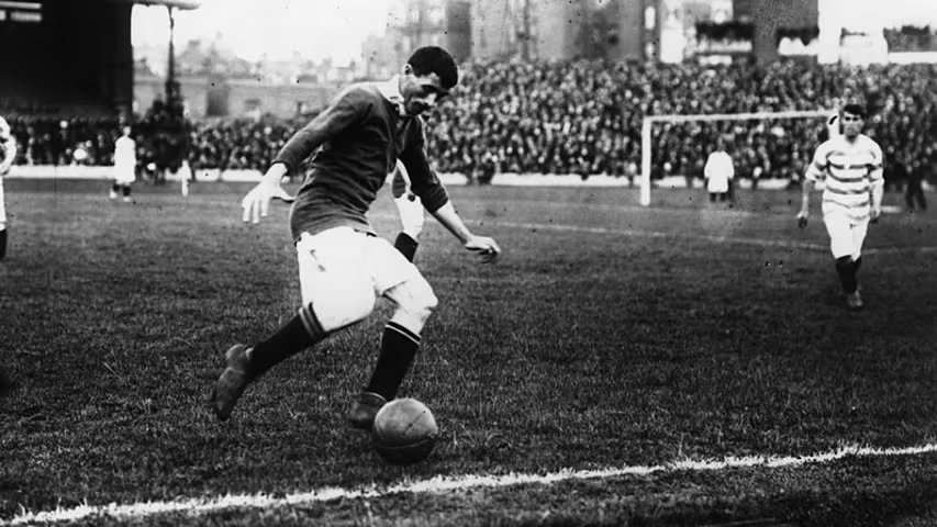 Meredith regresó al Manchester City en 1921 y se retiró en 1924, cuatro meses antes de cumplir 50 años (MCFC)