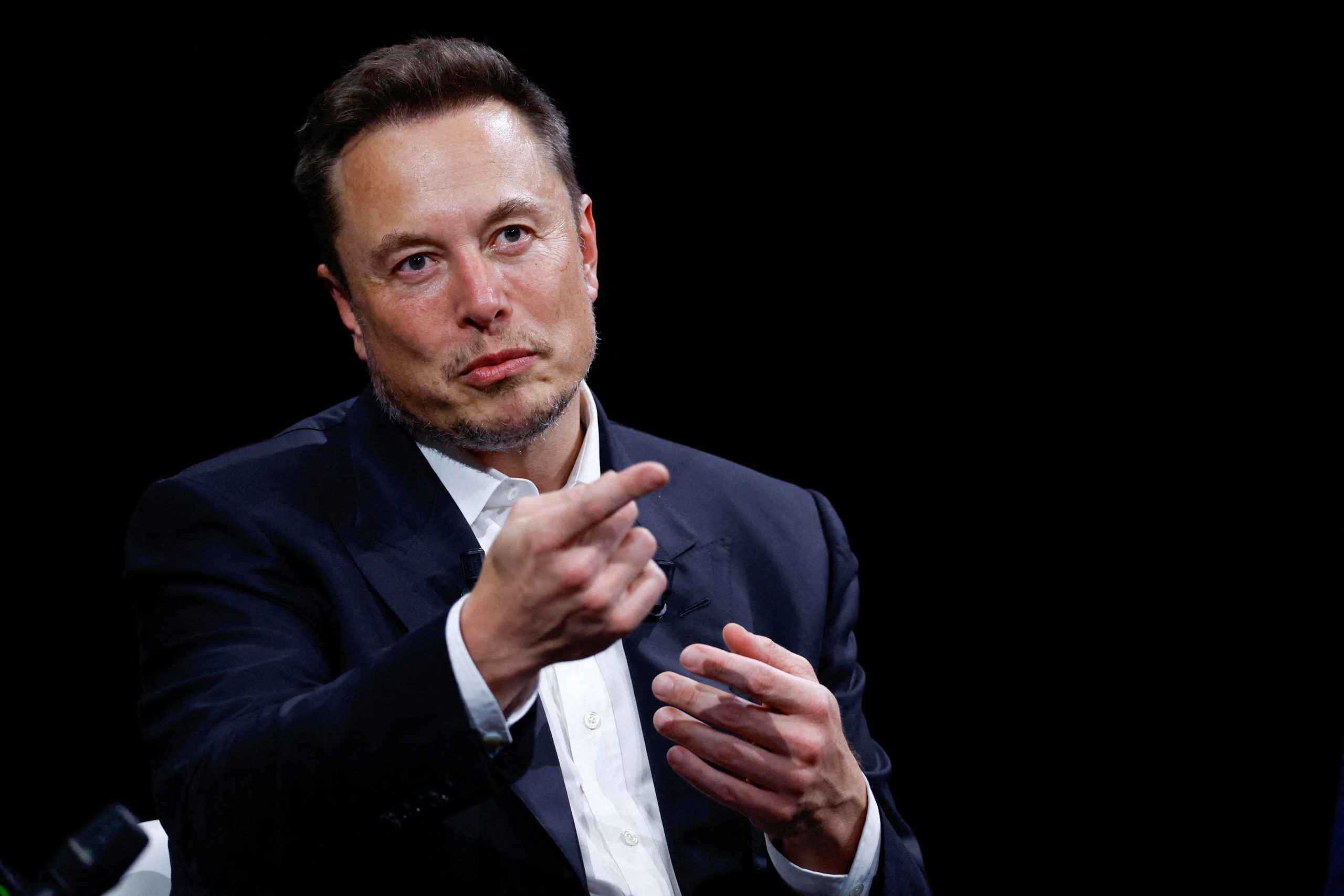 Musk apuntaría a una alternativa menos convencional: adquirir los datos que dejan atrás las startups fallidas.
REUTERS/Gonzalo Fuentes