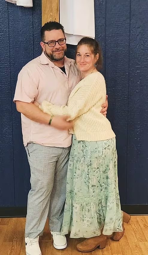 Ashley descubrió la donación de Taylor Swift gracias a su esposo.