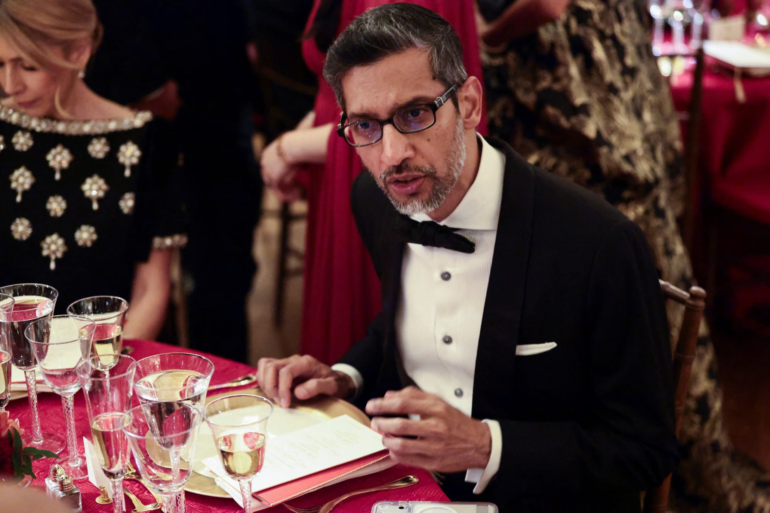 El líder de Google y Alphabet, Sundar Pichai, también fue invitado a la cena de Estado. REUTERS/Evelyn Hockstein