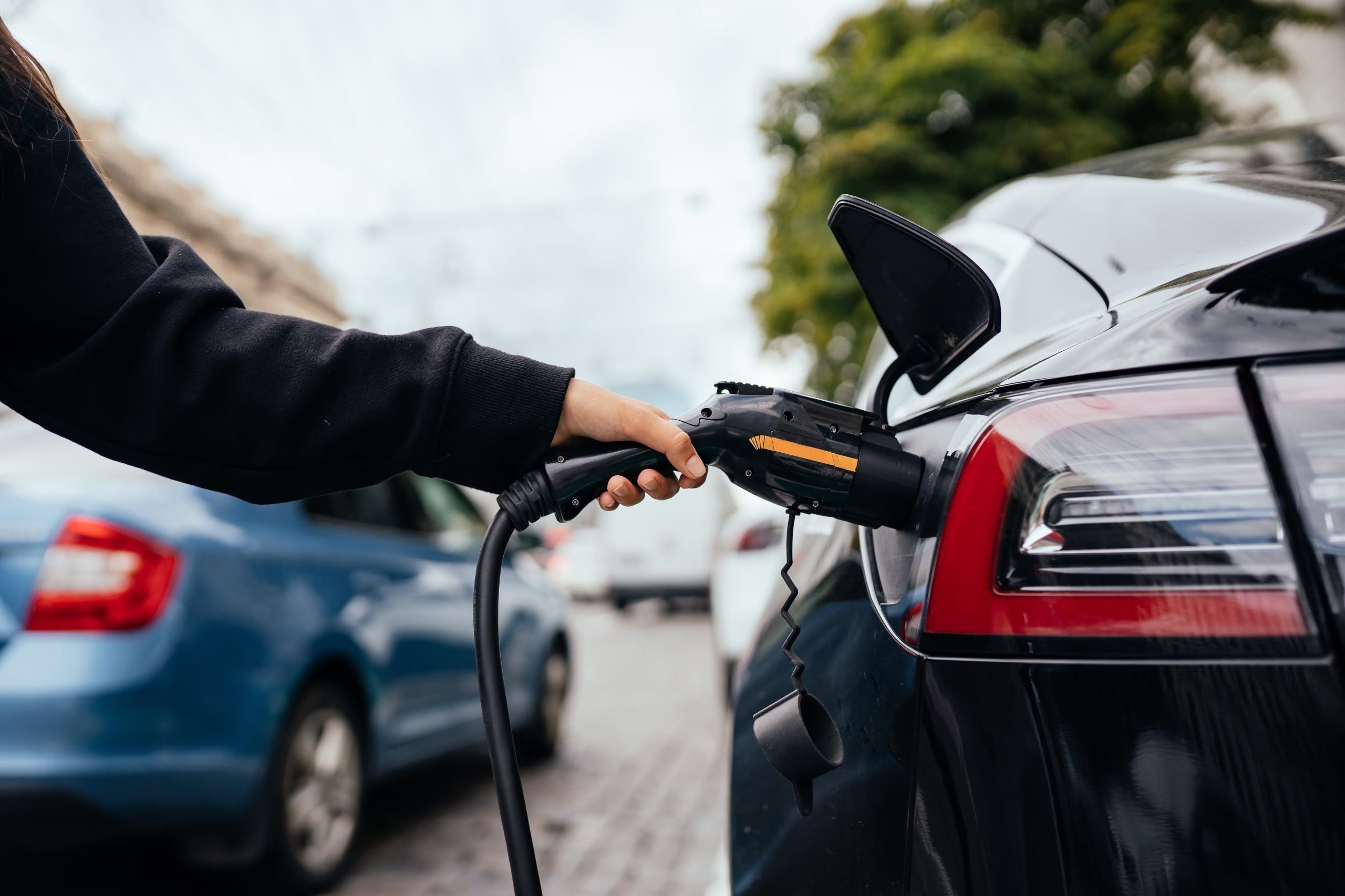 Los coches eléctricos “son un software con ruedas y eso tiene consecuencias” (Europa Press)
