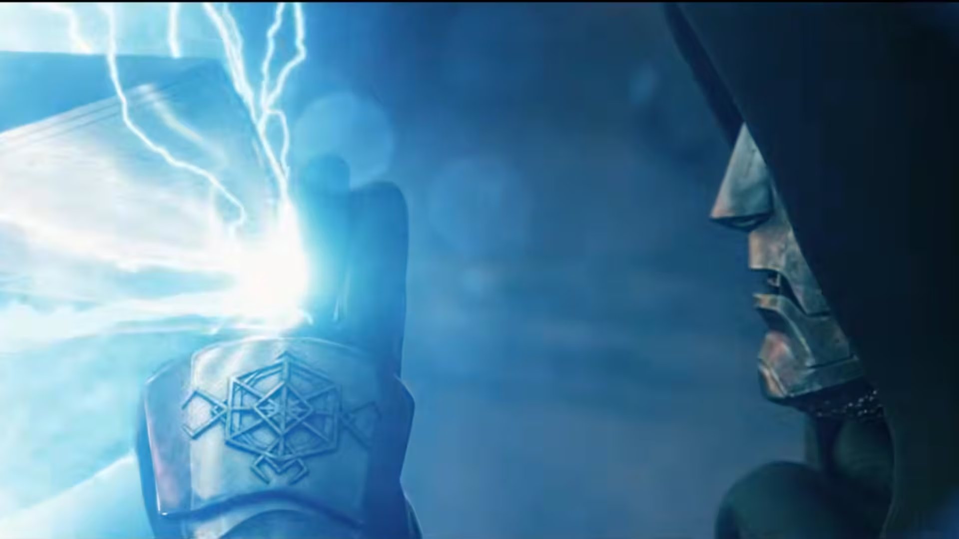 El material inédito incorpora una secuencia que muestra a Bruce Banner junto al personaje de Doctor Doom. (Captura de video)