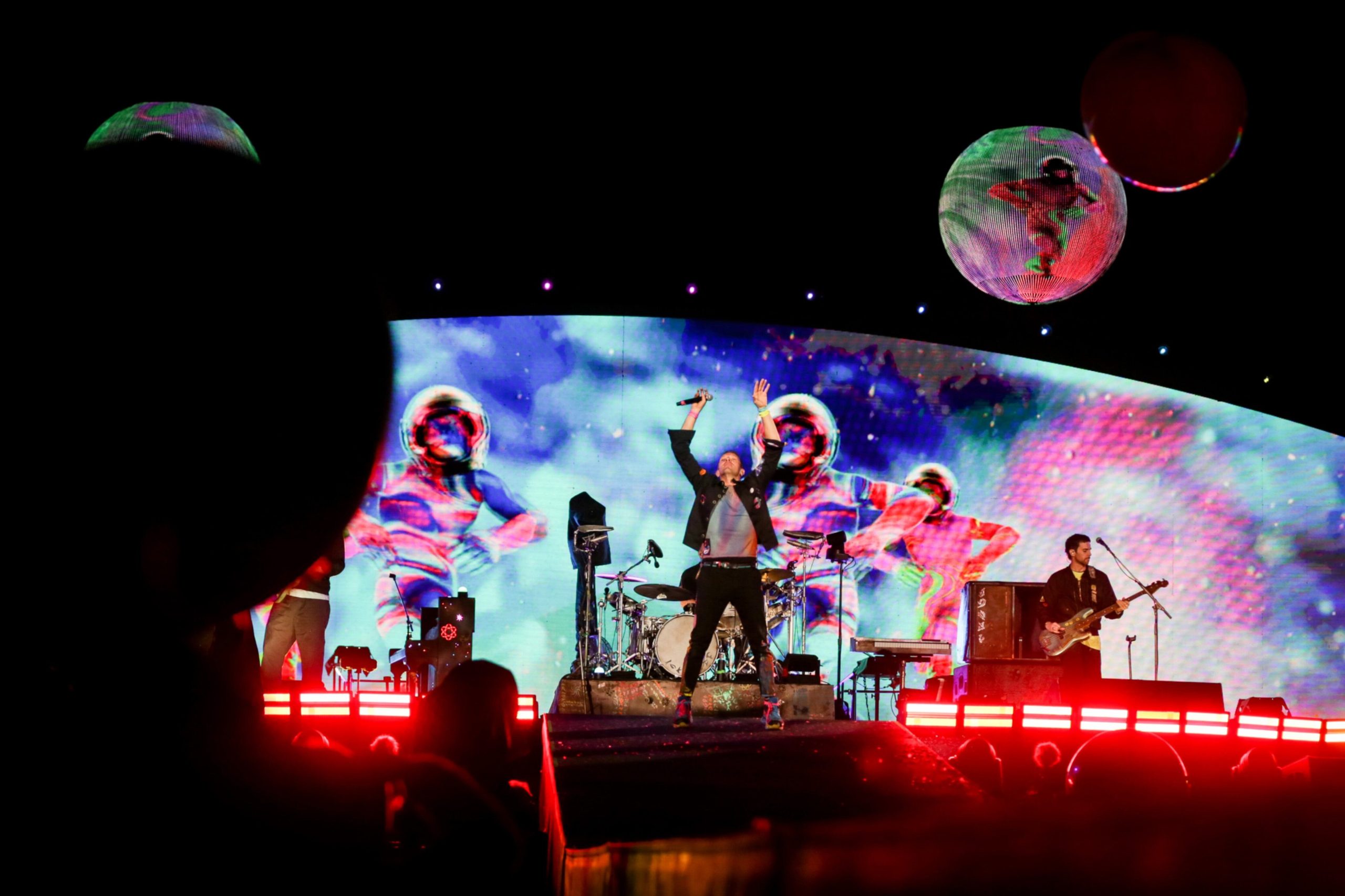 Coldplay ocupa el tercer lugar con sus conciertos de 2022 en El Campín - crédito (Colprensa-Mariano Vimos).