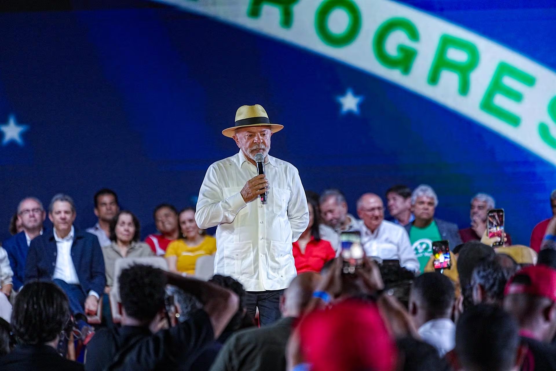 Lula busca retener el poder en Brasil