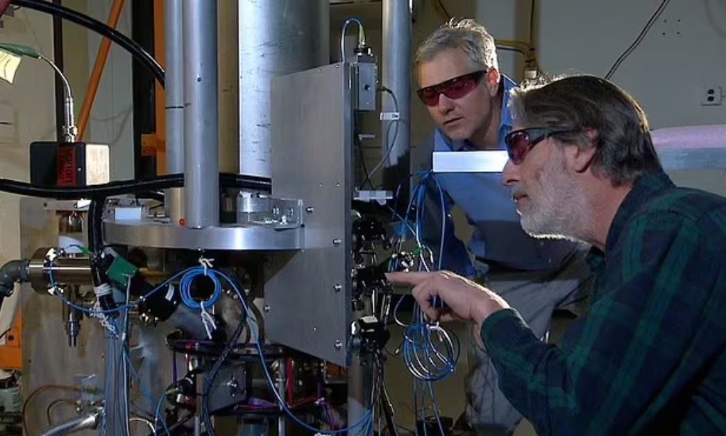 El sistema de cronometraje lunar deberá ser escalable para su uso en Marte y otros cuerpos celestes, permitiendo una exploración espacial más coherente. (AP)