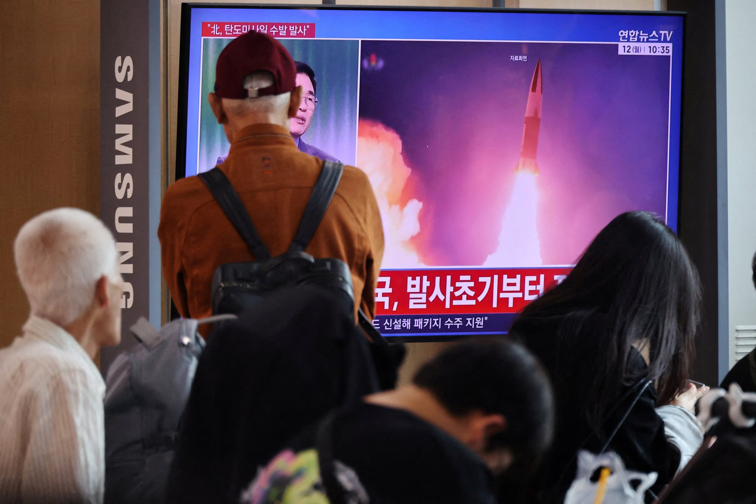 La proyección del misil abarca áreas de Estados Unidos, Europa, África, Asia y Rusia desde la península coreana REUTERS/Kim Hong-Ji TPX IMAGES OF THE DAY