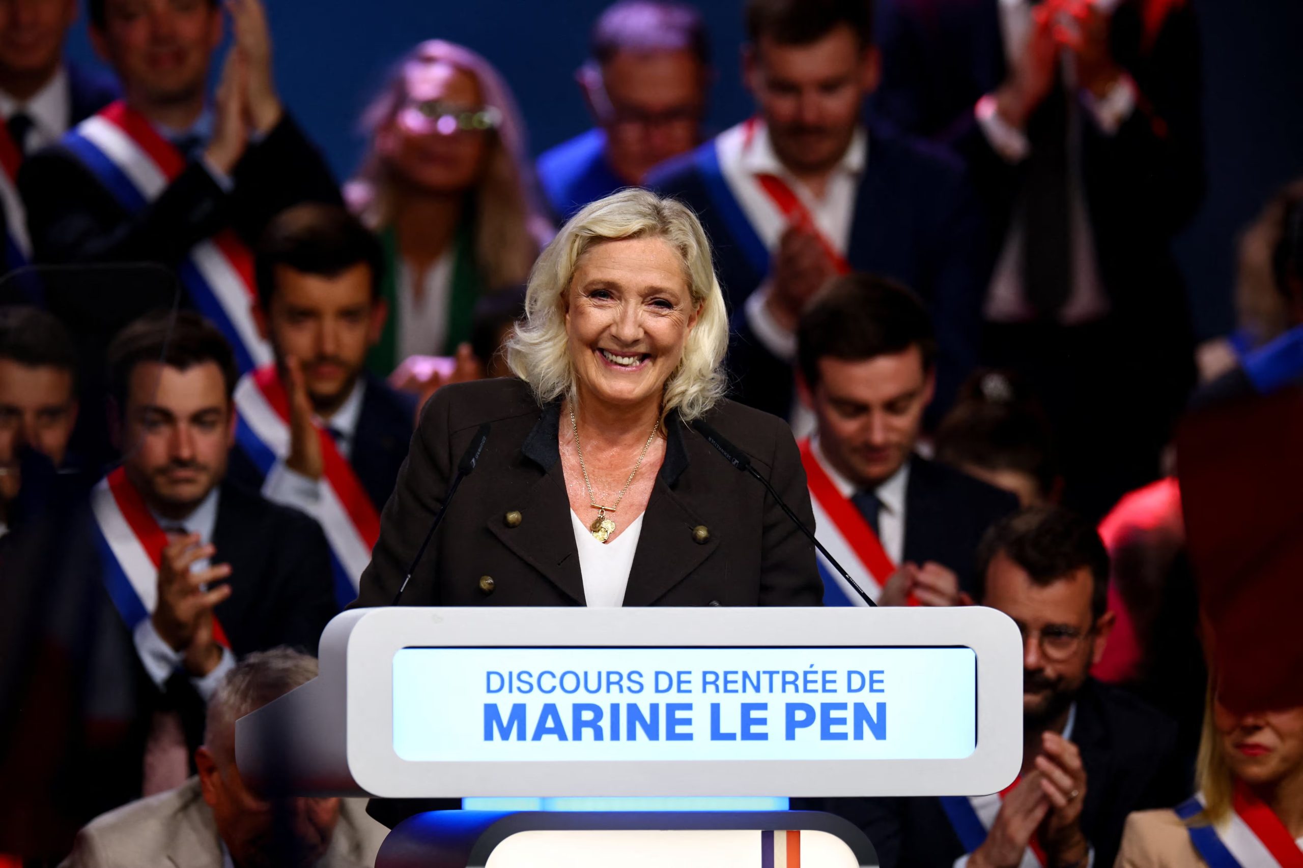 Marine Le Pen es la candidata que, hasta ahora, se perfila como la gran candidata a imponerse en las elecciones de 2027 (REUTERS/Sarah Meyssonnier)