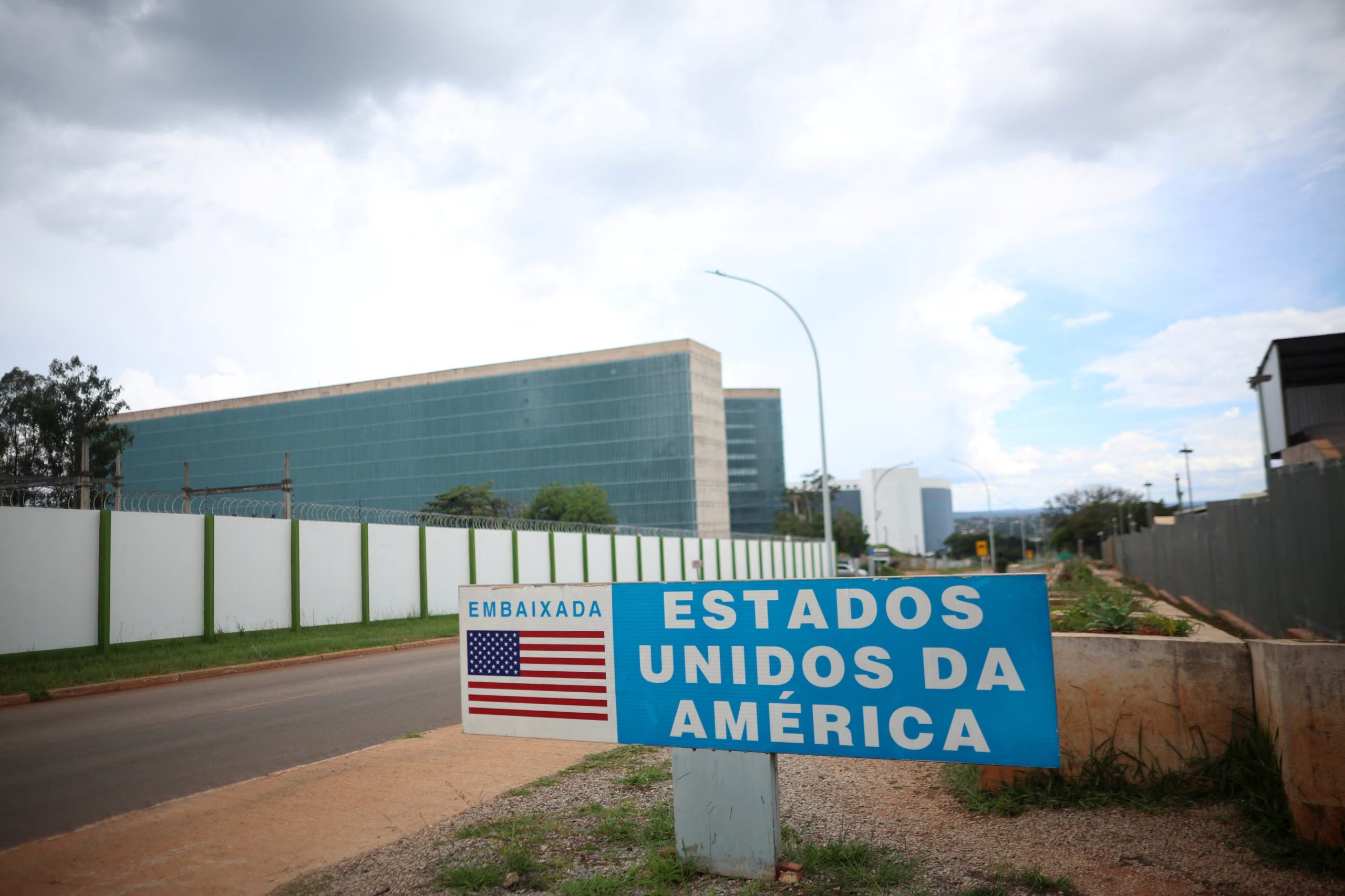 La embajada de Australia en Brasilia cerró sus puertas tras la alerta emitida por el Departamento de Estado de Estados Unidos. (REUTERS/Adriano Machado)