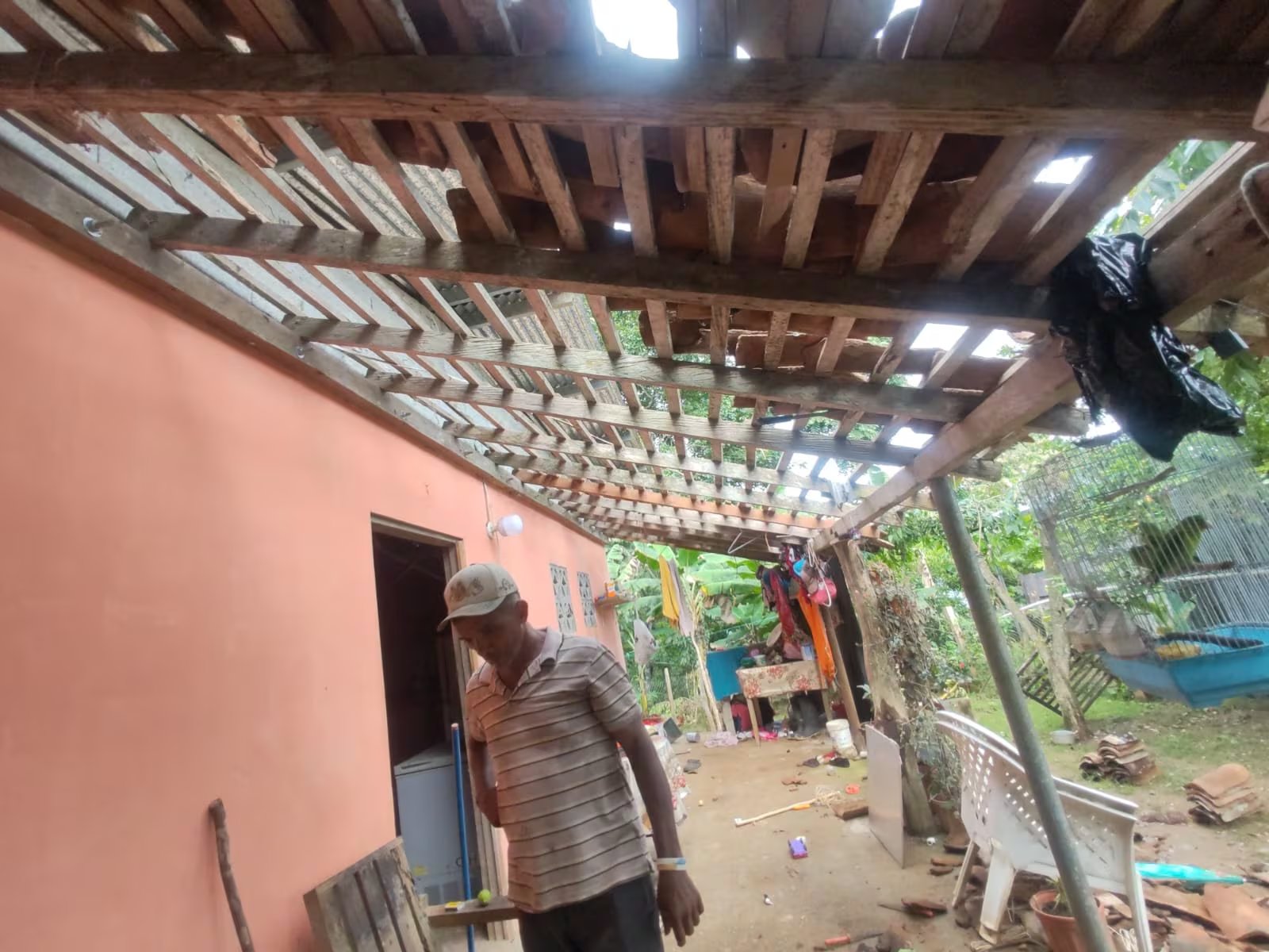 El terremoto del 9 de octubre provocó daños en viviendas, carreteras y edificios públicos de varias provincias de Panamá. Agencia de prensa