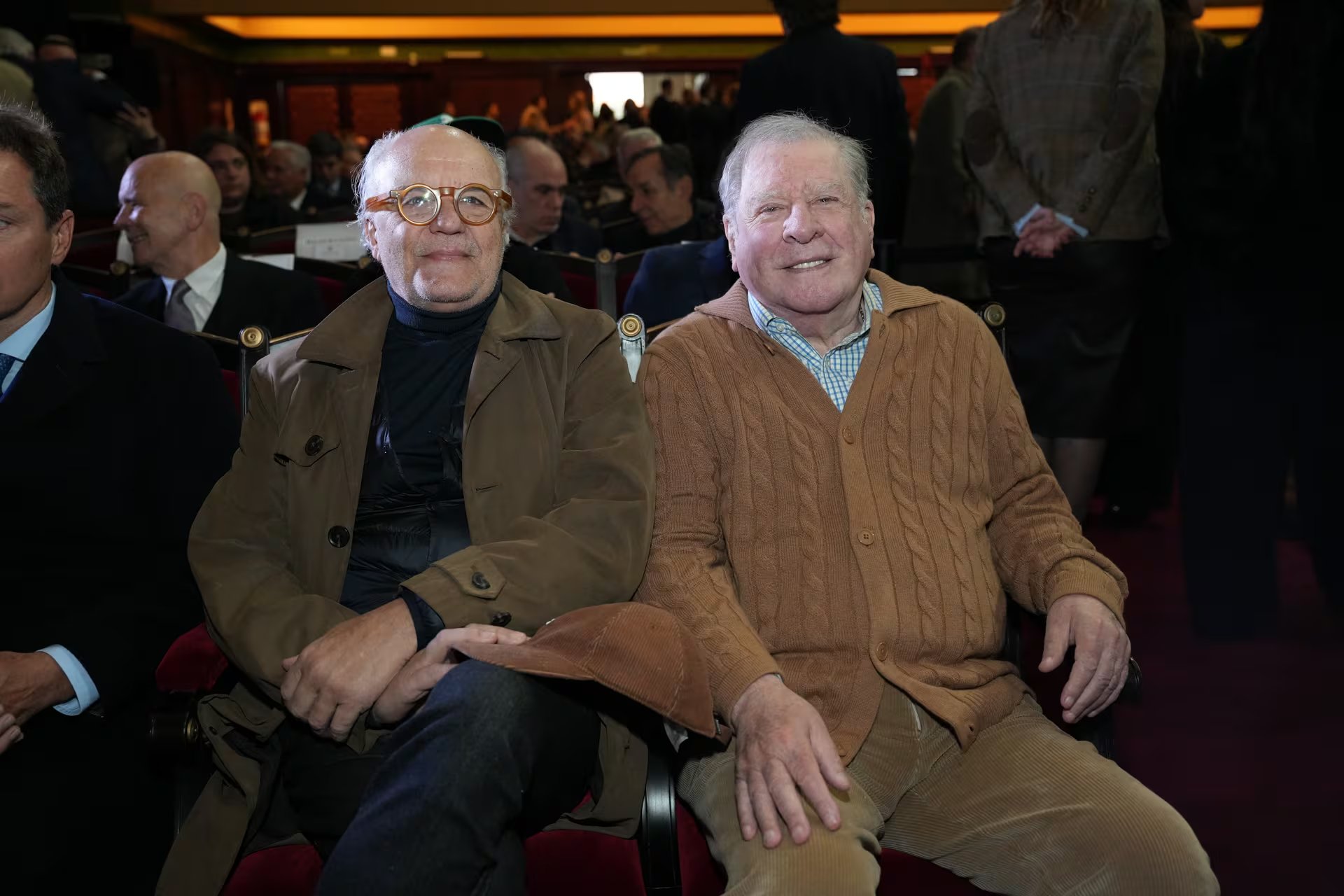 Arturo Puig le pone la voz a San Martín y Juan Leyrado a Sarmiento, en la presentación de 