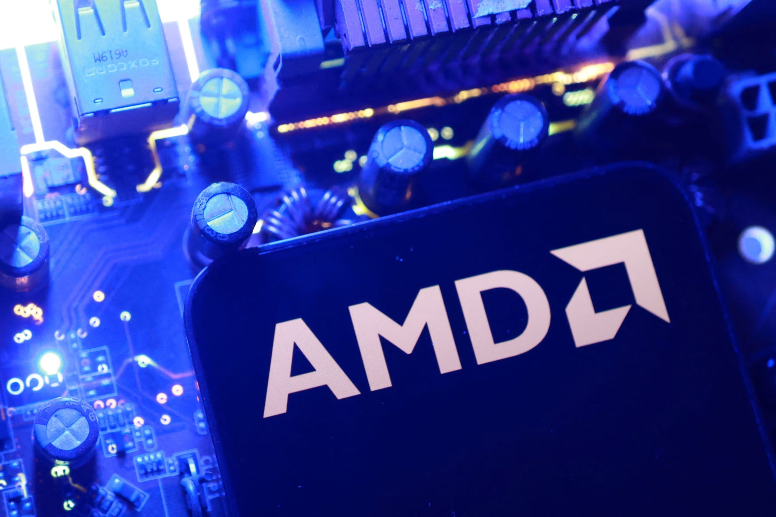 Intel y AMD restablecieron el soporte para la memoria DDR4 ante el aumento de precios en la industria de la tecnología. (REUTERS/Dado Ruvic/Illustration)