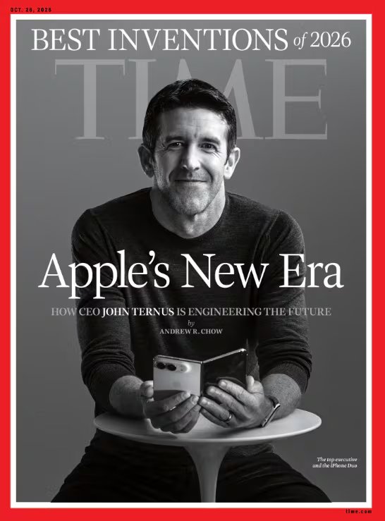 John Ternus junto al iPhone Duo protagonizan la portada de la revista Time sobre los mejores inventos de 2026. (TIME)