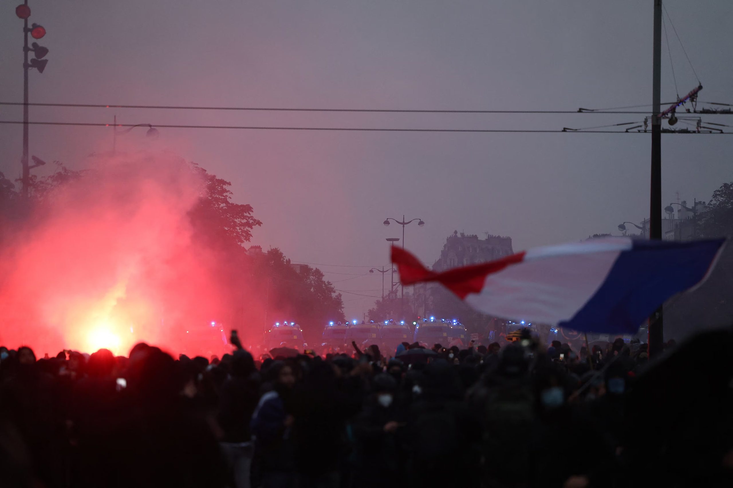 El Gobierno mantendrá los dispositivos de seguridad necesarios para las próximas movilizaciones y trabajará para establecer itinerarios de manifestación fuera de los centros urbanos (REUTERS)