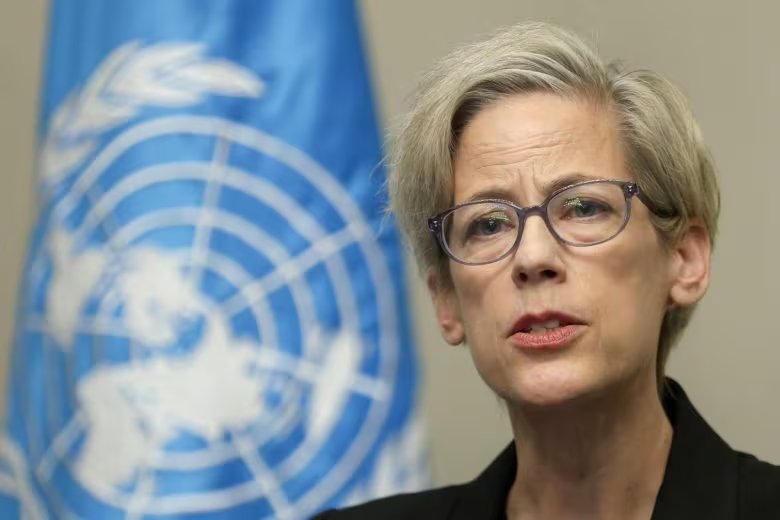 La relatora de la ONU Margaret Satterthwaite advirtió que las destituciones de juristas comprometen las garantías judiciales y el derecho a un juicio justo. (Mariano Macz/EFE)