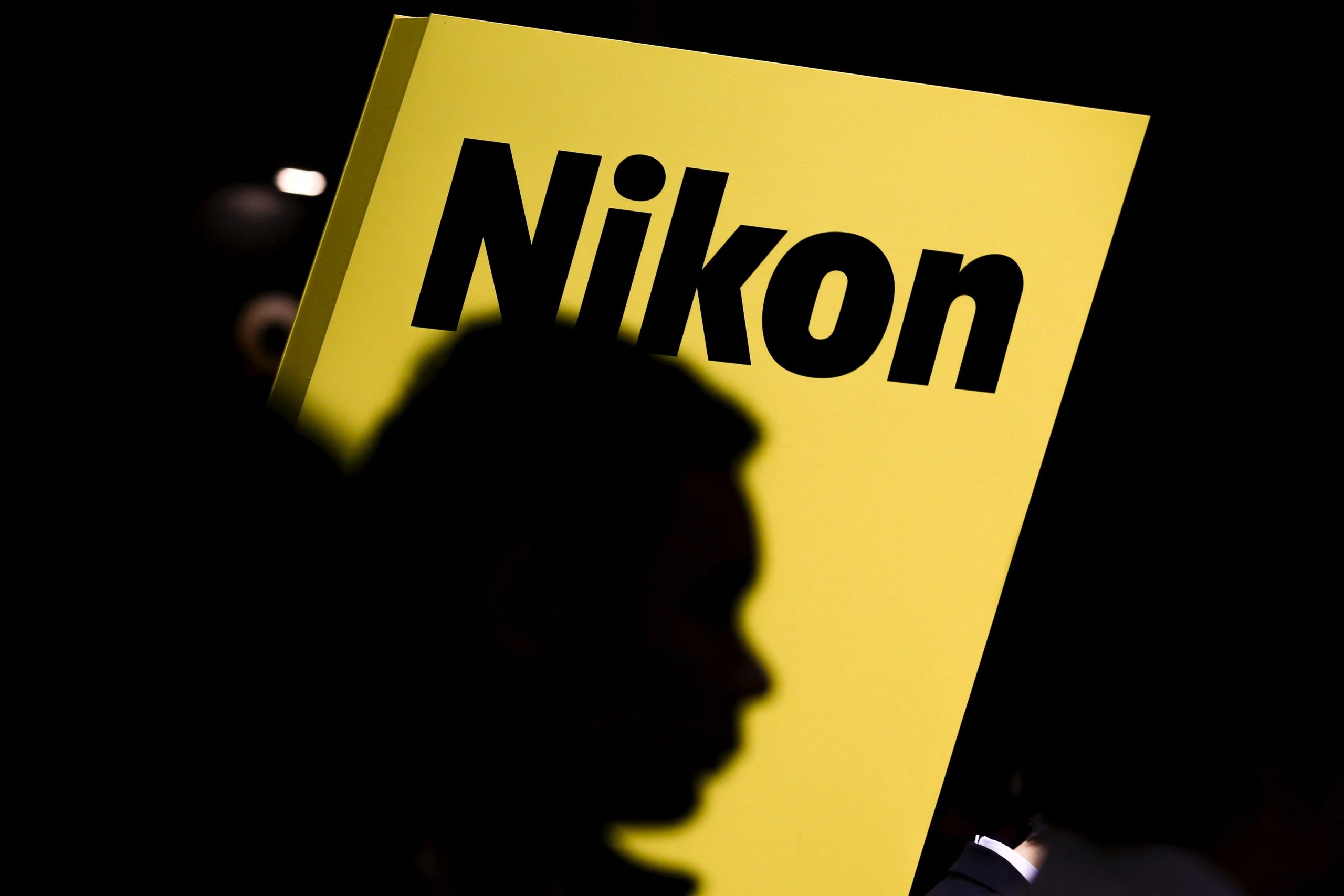 Nikon elegió a otro ganador de su concurso tras descubrir que el primer ganador uso IA. REUTERS/Thomas Peter/File Photo