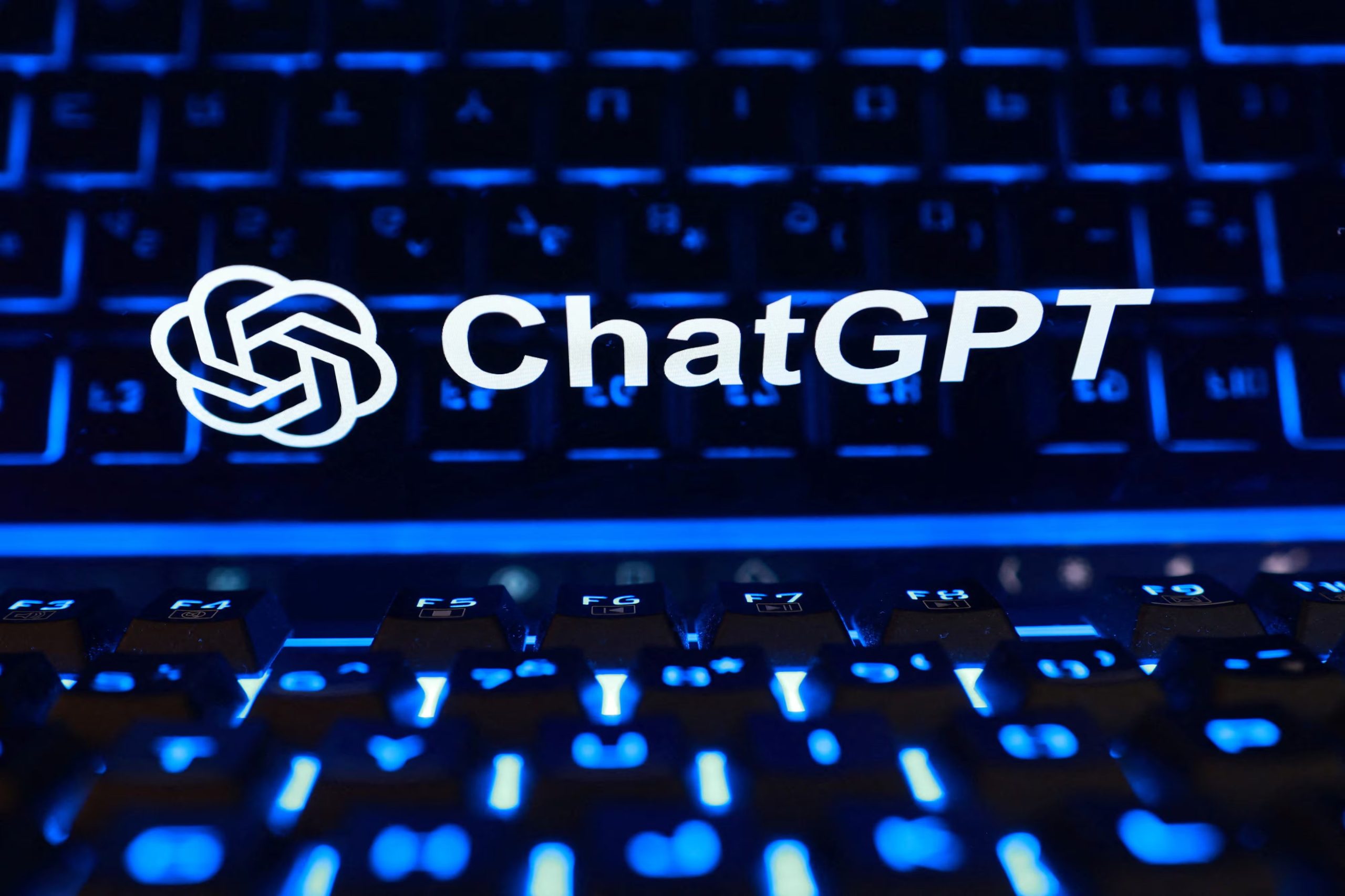 OpenAI enfrenta decisiones cada vez más complejas sobre los límites de ChatGPT - REUTERS/Dado Ruvic/Illustration