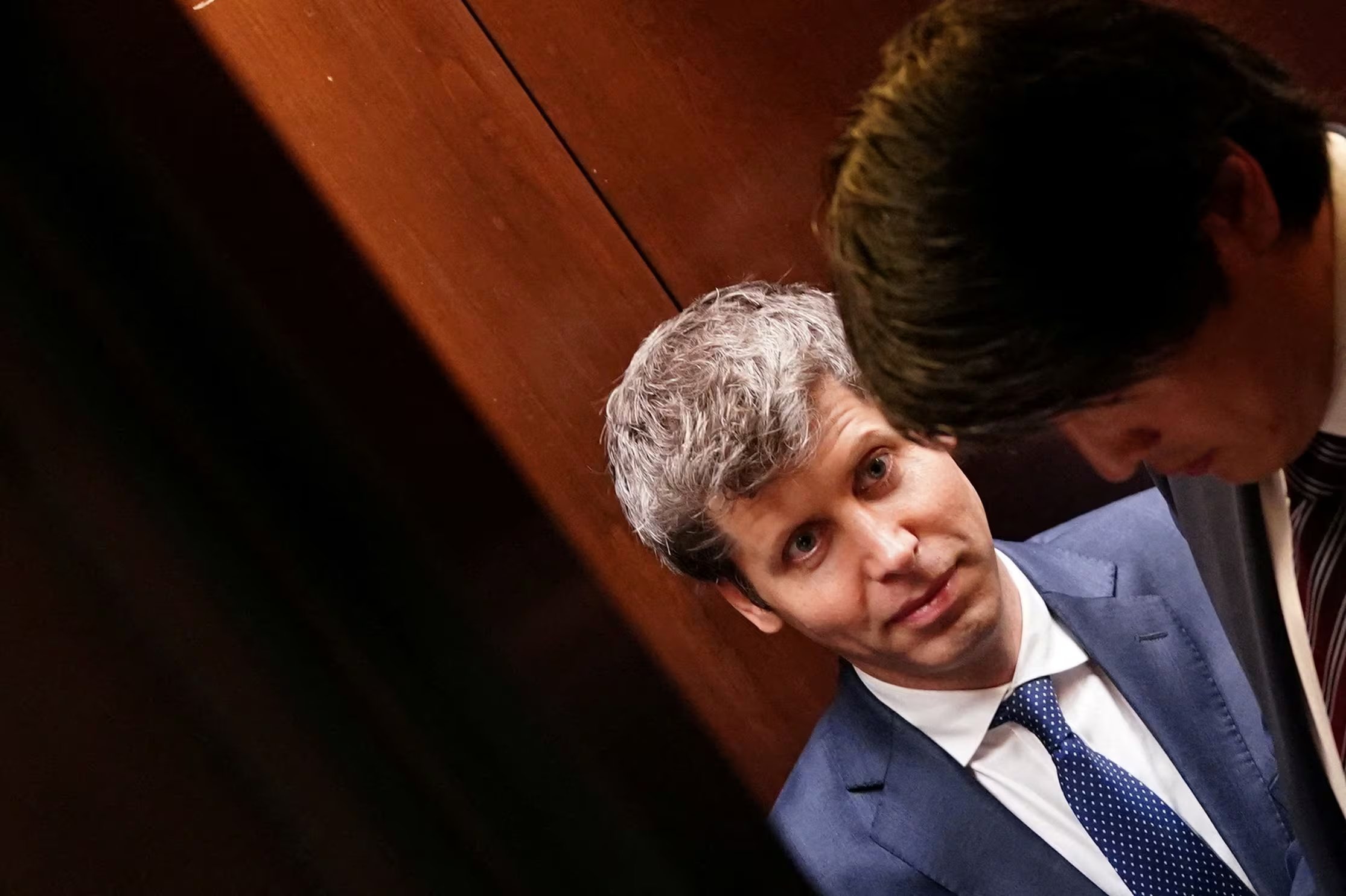 Sam Altman rechazó la entrega de datos privados de usuarios vulnerables a investigadores externos sin un consentimiento previo. (REUTERS/Nathan Howard/File Photo)