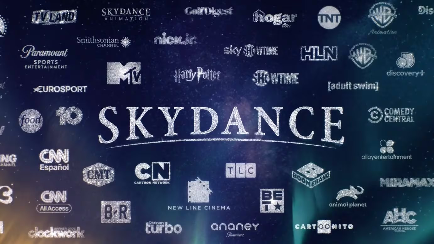 El logotipo de Skydance aparece rodeado por marcas de cine y televisión asociadas a las empresas Paramount y Warner (Captura de video: @ellisonskydance)