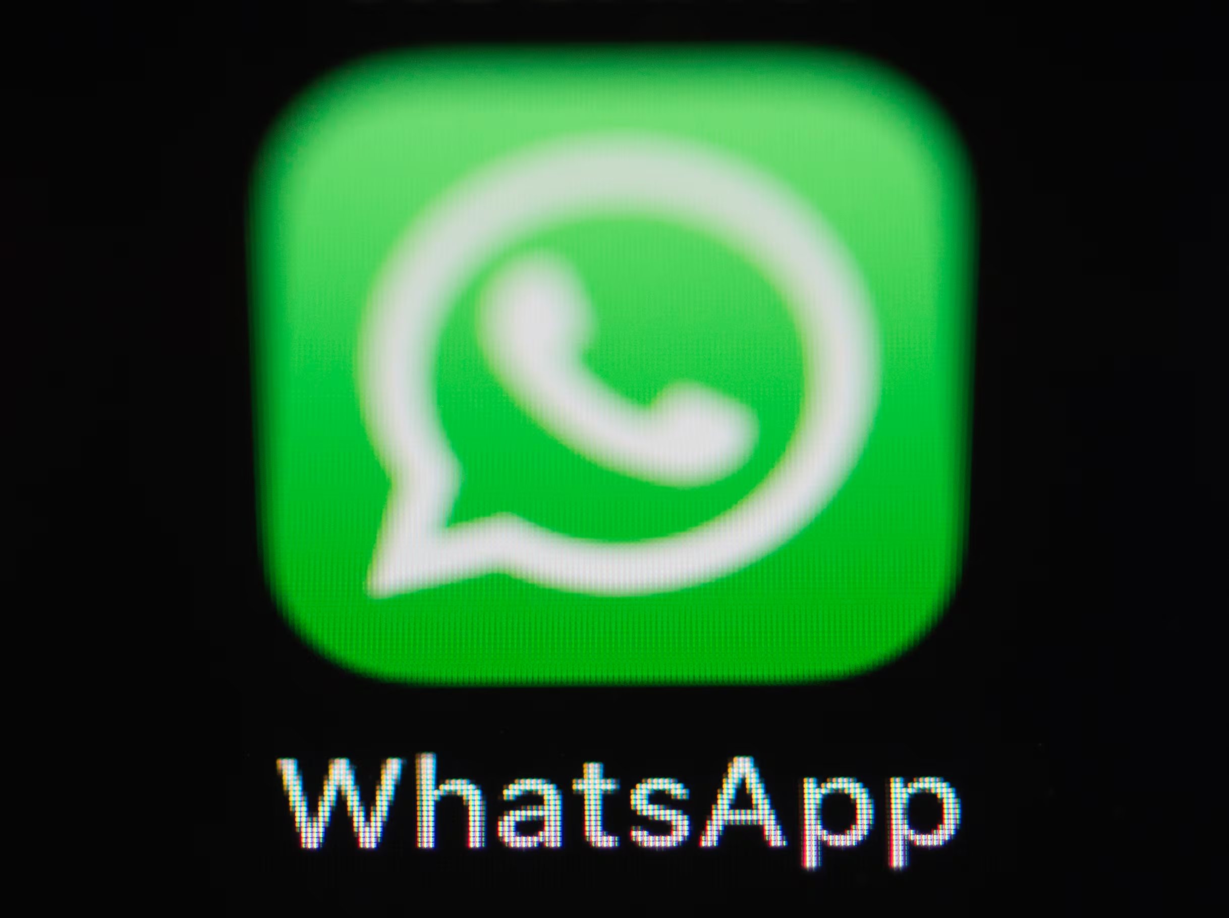 La vinculación de un tercer perfil facilita la separación de contactos personales, laborales y comerciales. (Silas Stein/dpa)
