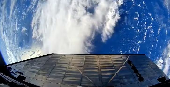 El vuelo 15 puede incluir el primer intento de capturar a Ship en la torre, un paso pendiente para la reutilización rápida de Starship
(Captura de TV/Reuters)