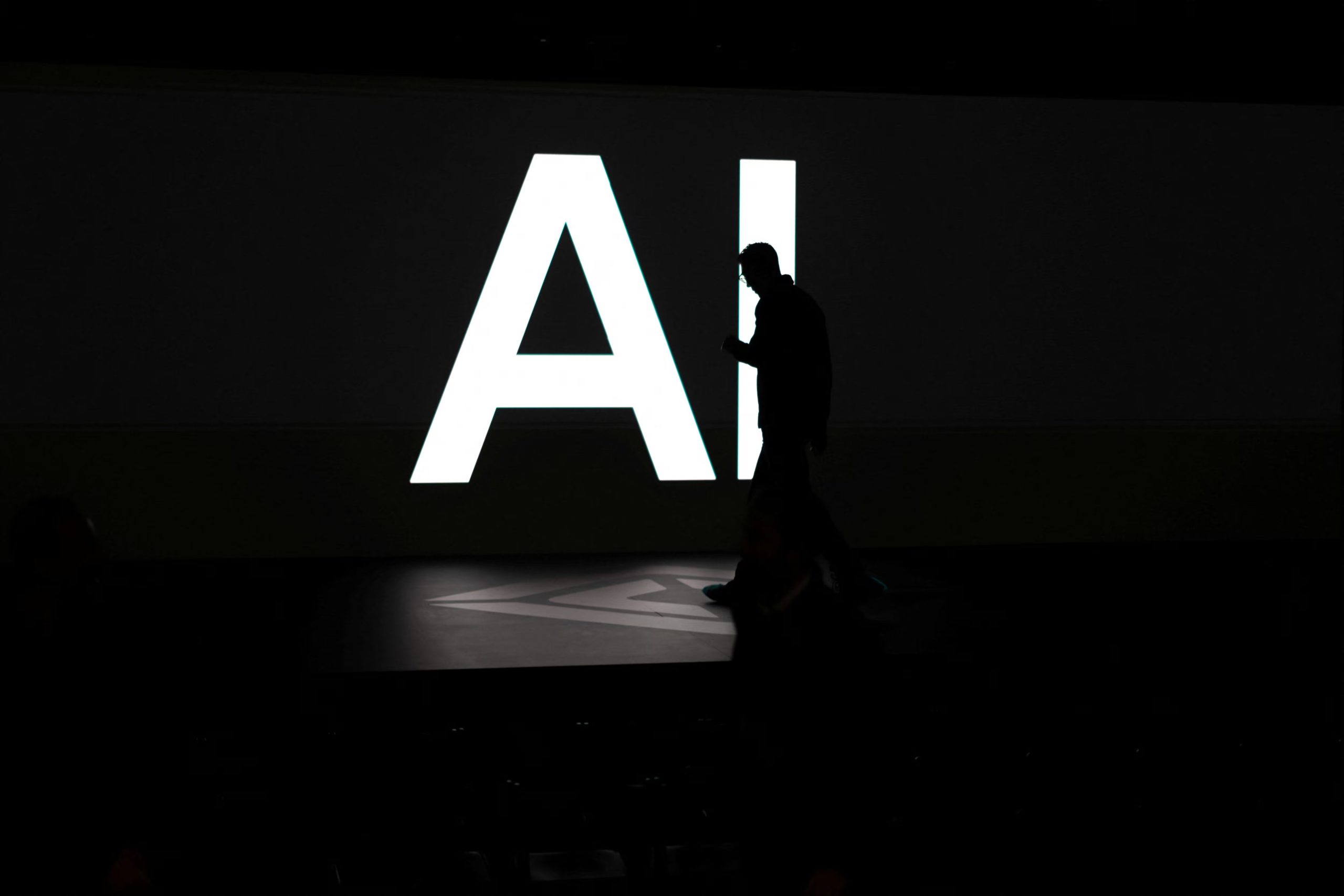 TypeSafe afirmó que un tercio de las compañías de la lista Fortune 500 adoptó el modelo de inteligencia artificial Jev. (REUTERS/Carlos Barria)